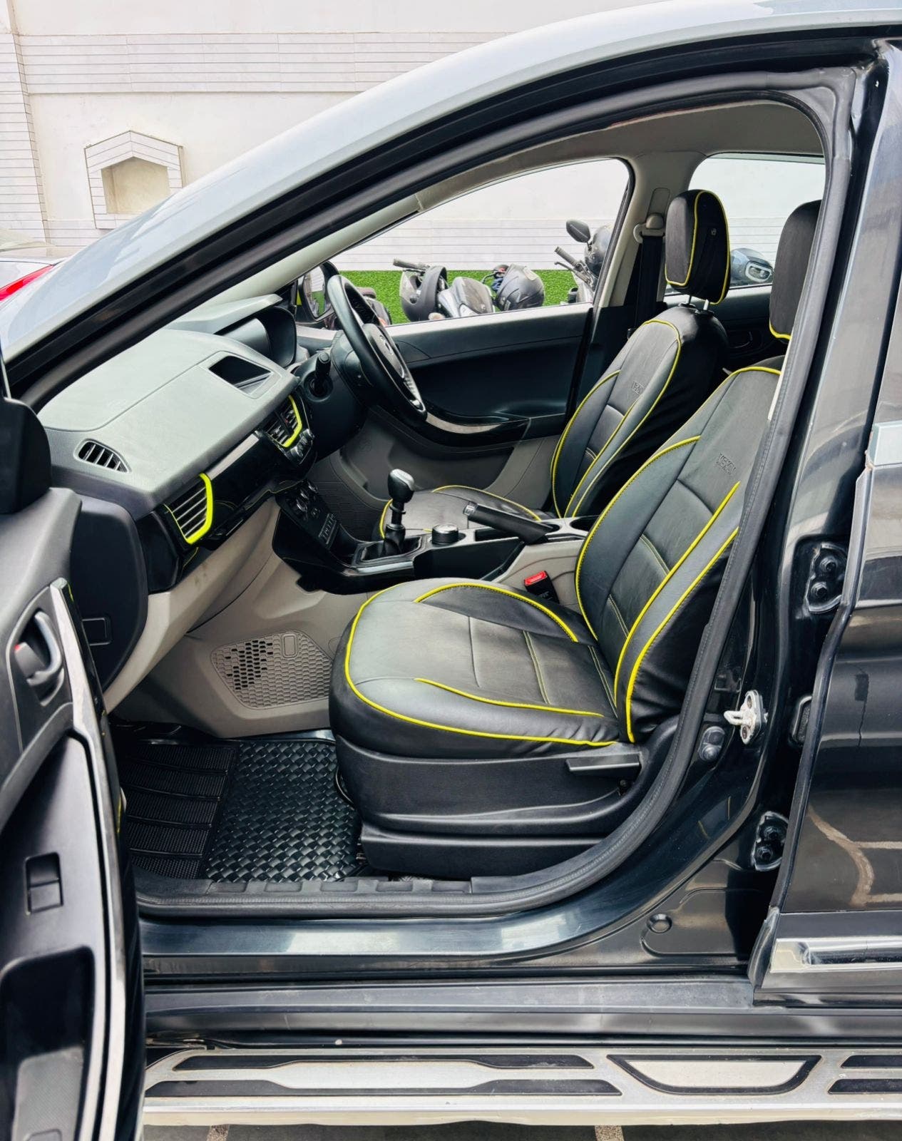 TATA NEXON KRAZ 1.2 PETROL (2018)