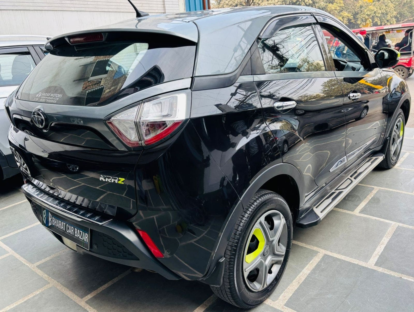 TATA NEXON KRAZ 1.2 PETROL (2018)