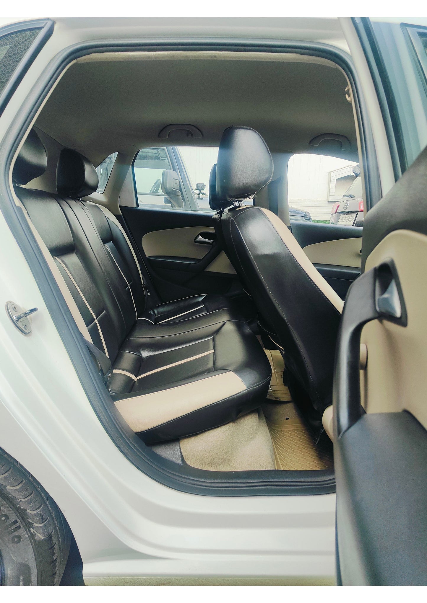 23,000 KMS VOLKSWAGEN POLO TRENDLINE 1.2 PETROL (2012)