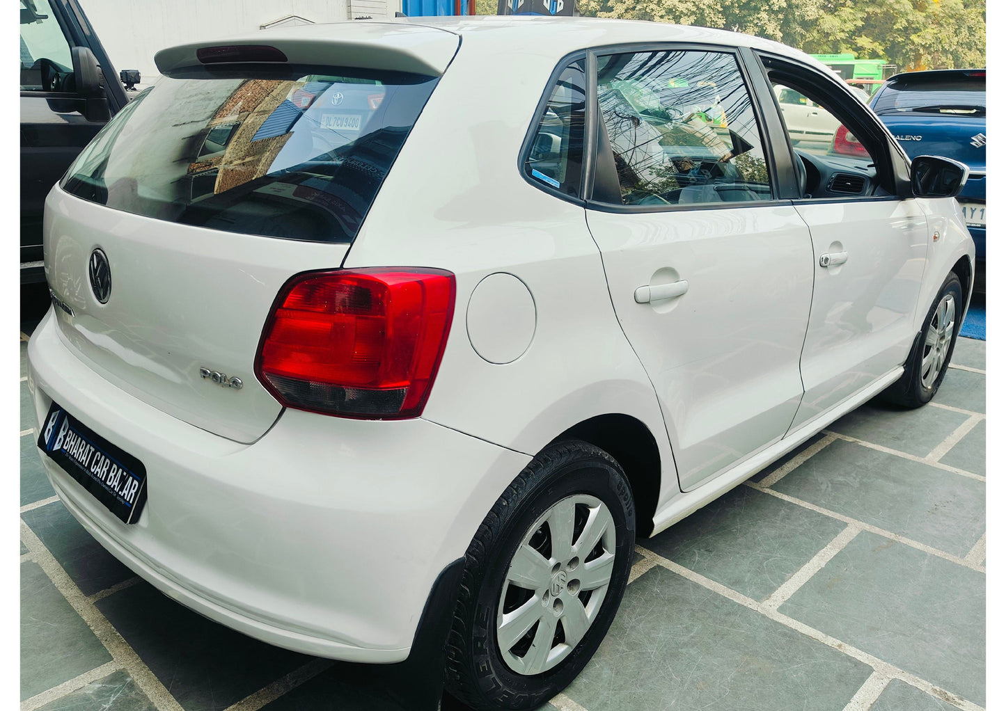 23,000 KMS VOLKSWAGEN POLO TRENDLINE 1.2 PETROL (2012)