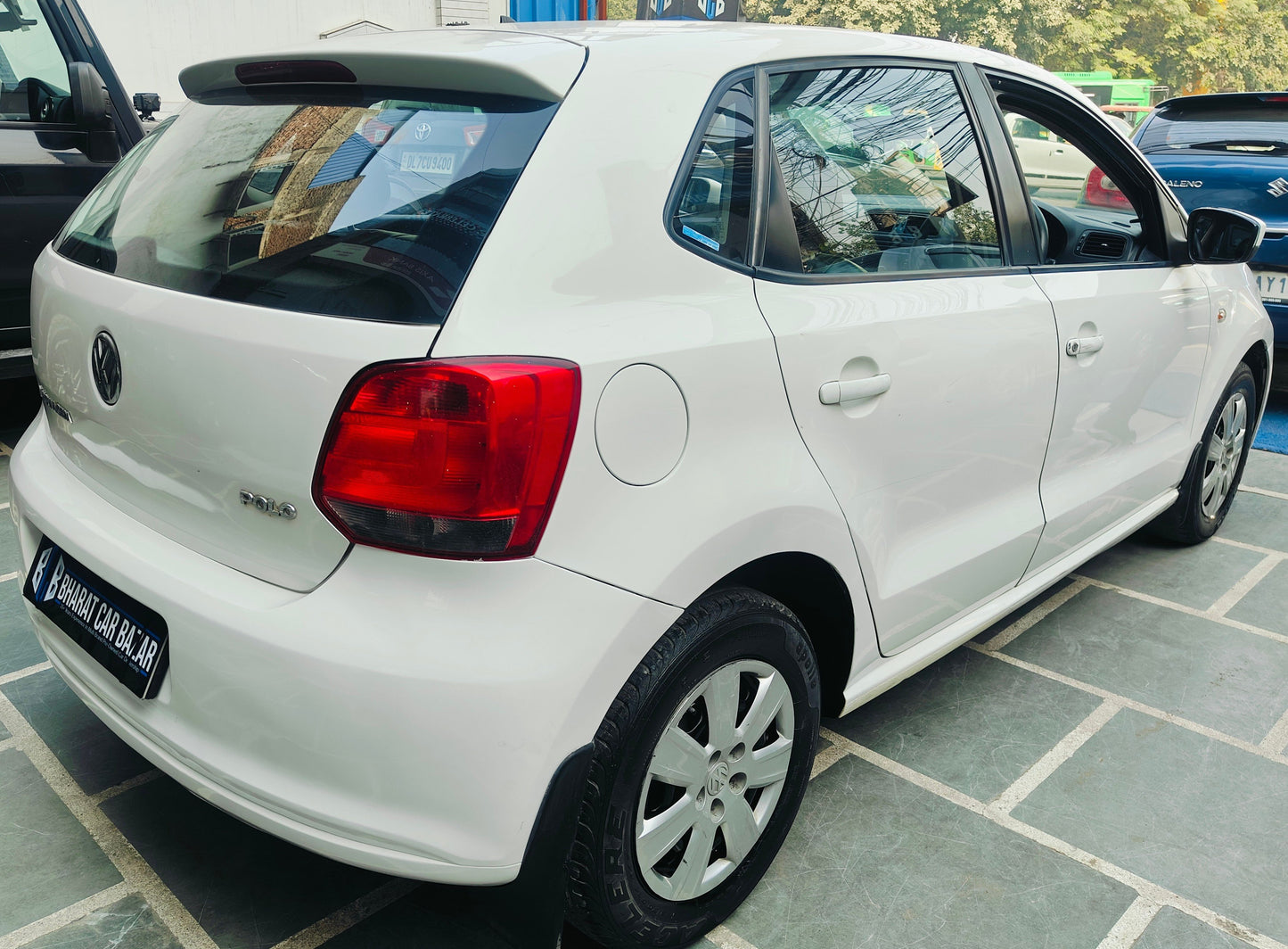 23,000 KMS VOLKSWAGEN POLO TRENDLINE 1.2 PETROL (2012)