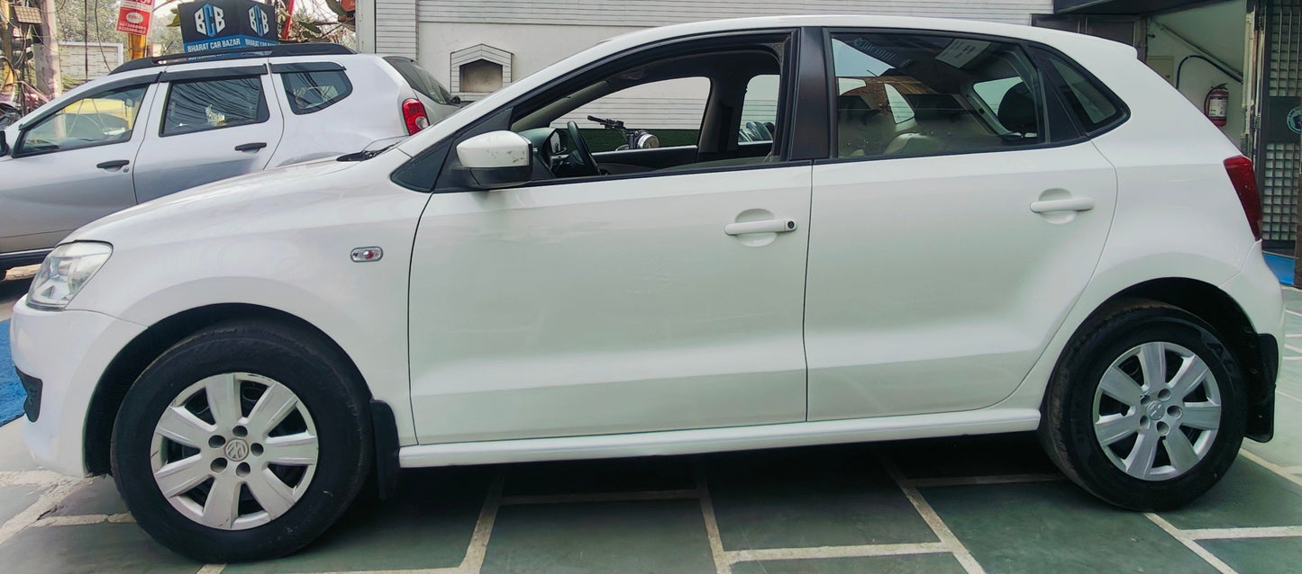 23,000 KMS VOLKSWAGEN POLO TRENDLINE 1.2 PETROL (2012)