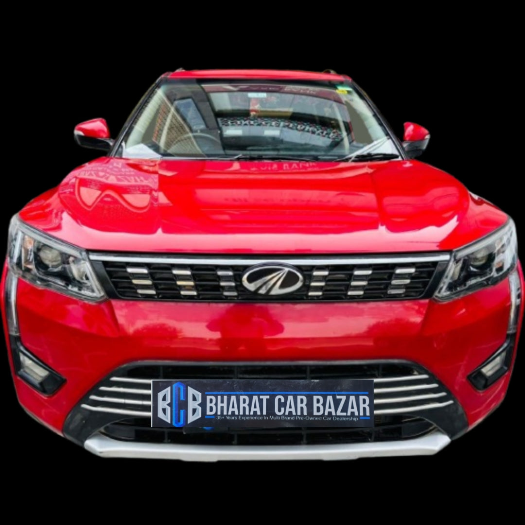 43,000 KMS MAHINDRA XUV 300 W8 DIESEL (2019)