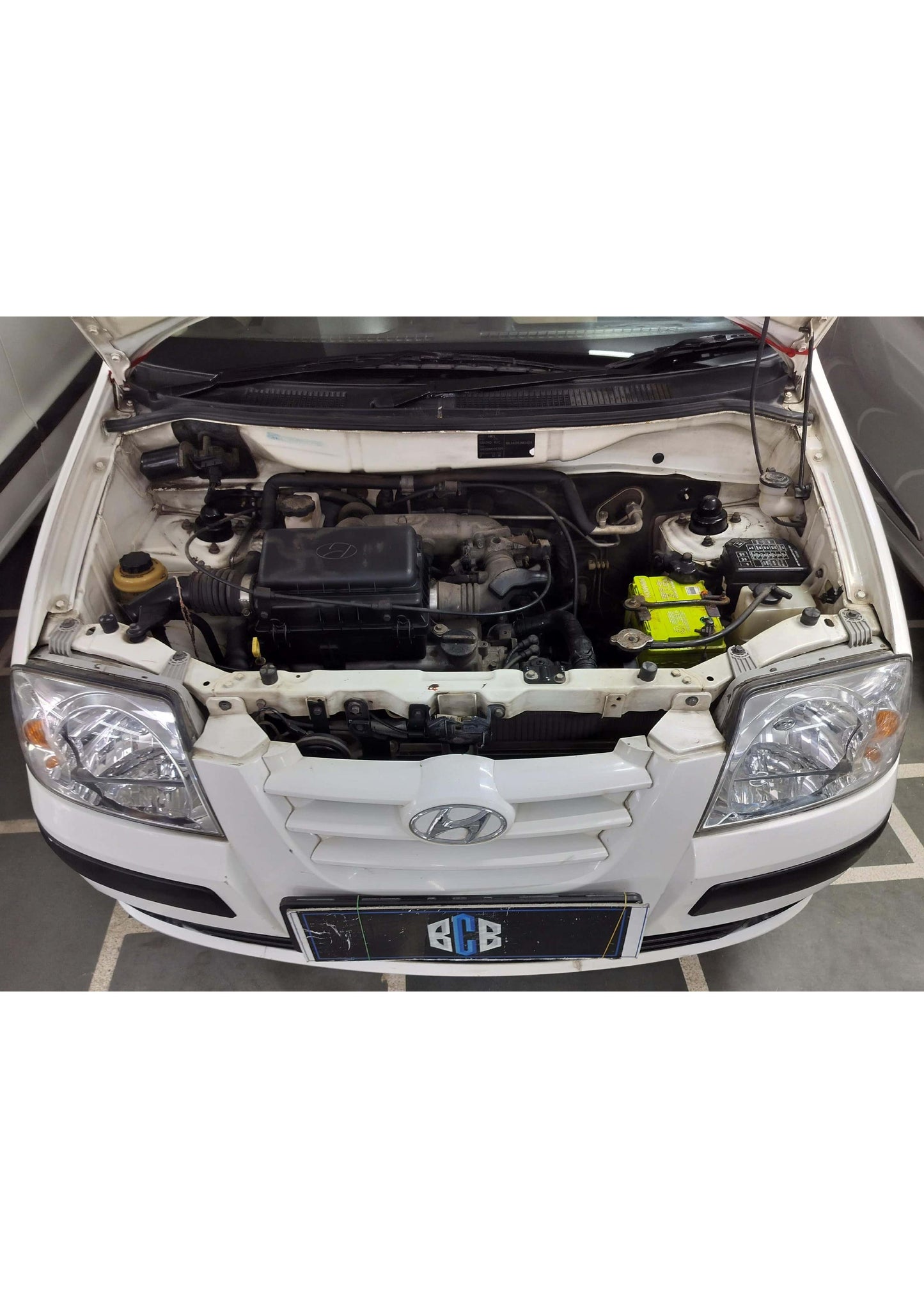 27,000 KMS HYUNDAI SANTRO GL PETROL (2011)