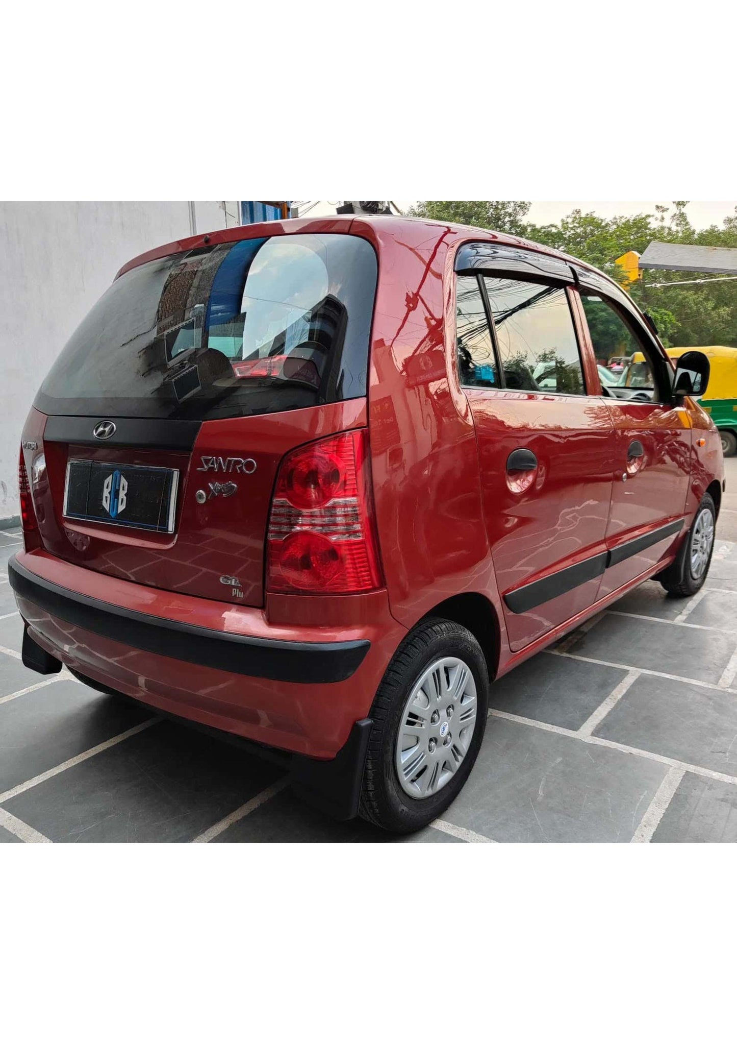 HYUNDAI SANTRO GL PLUS PETROL (2012)