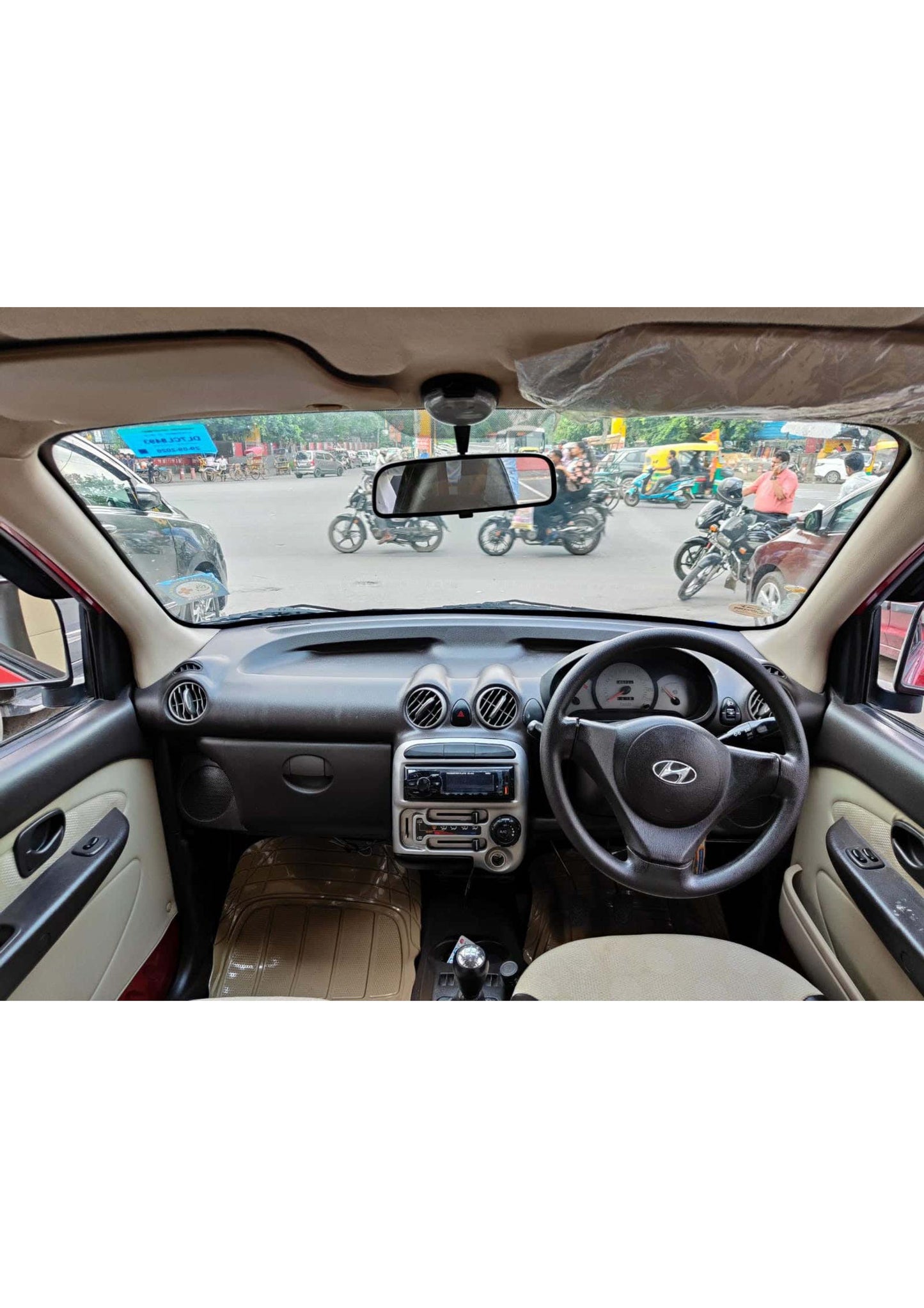 HYUNDAI SANTRO GL PLUS PETROL (2012)