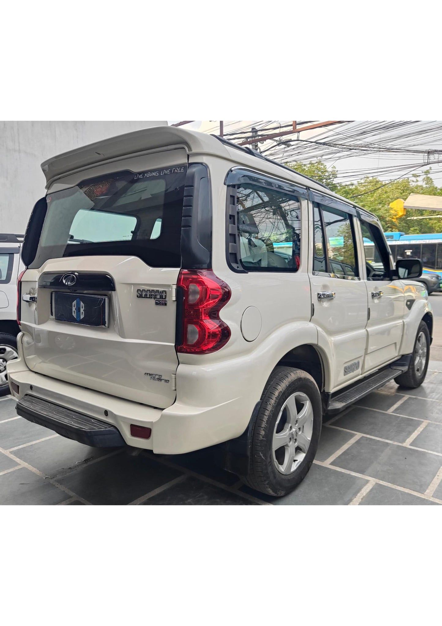 21,000 KMS MAHINDRA SCORPIO S4  DIESEL (2020)
