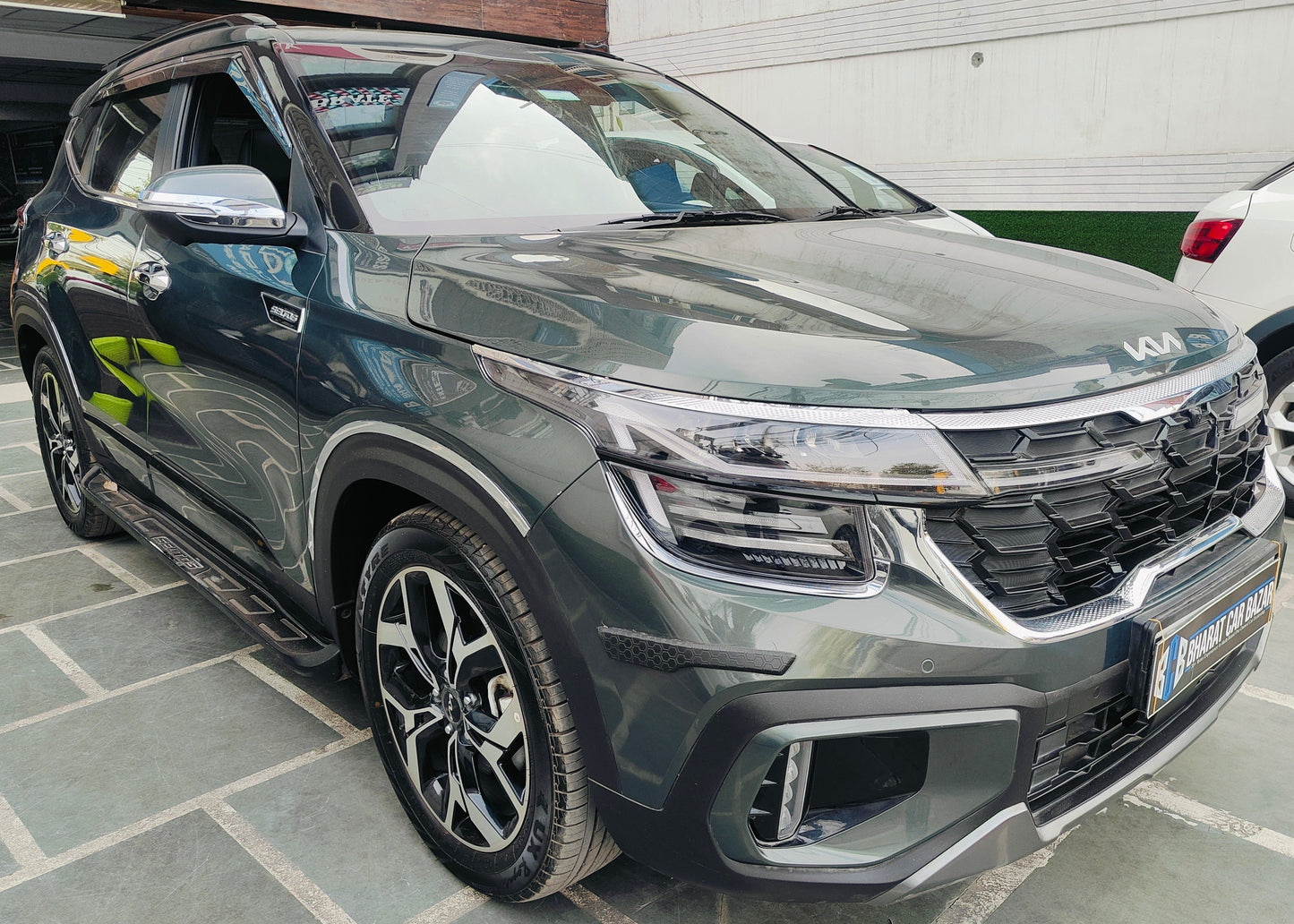 8,000 KMS KIA SELTOS G1.5T 7DCT GTX PLUS AUTOMATIC PETROL (2025)