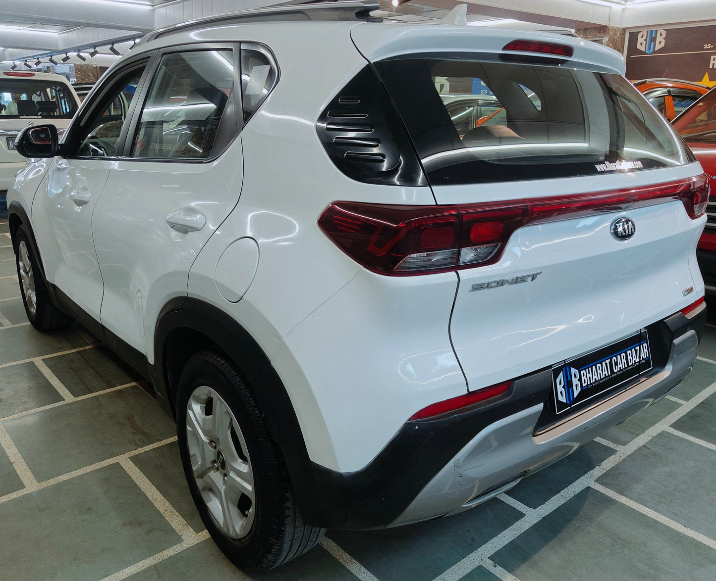 42,000 KMS KIA SONET G 1.0 7DCT HTK+ AUTOMATIC PETROL (2021)