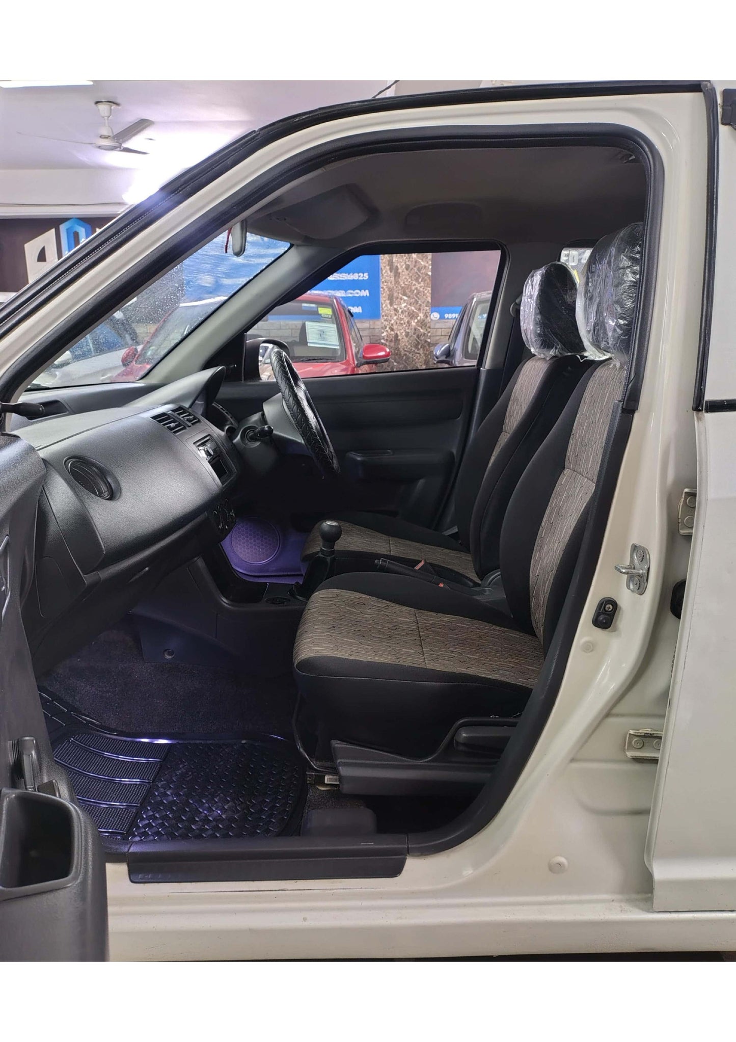 MARUTI DZIRE LXI PETROL (2010)