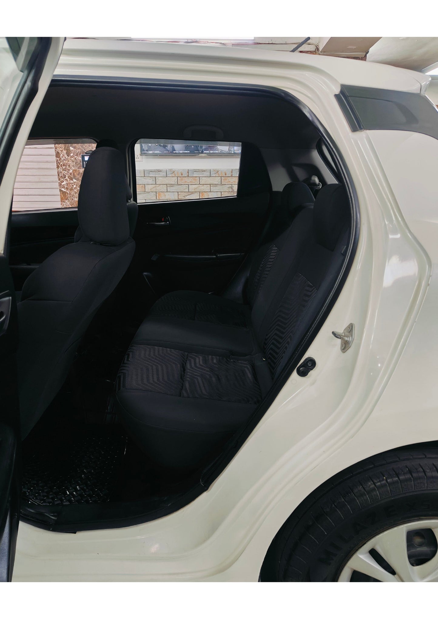 35,000 KMS MARUTI SWIFT VXI PETROL (2018)