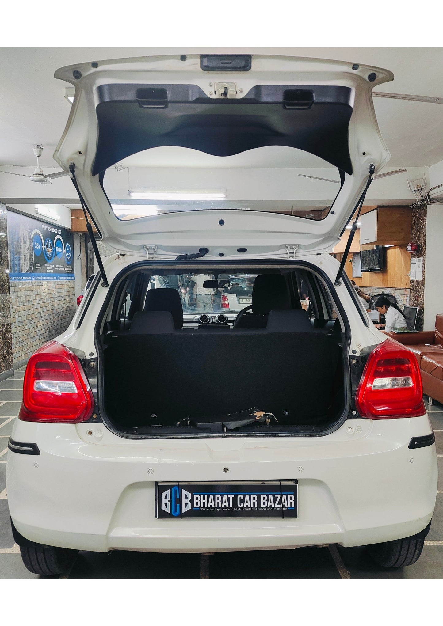 35,000 KMS MARUTI SWIFT VXI PETROL (2018)