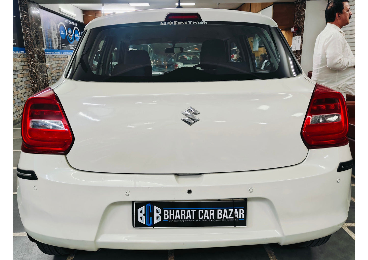 35,000 KMS MARUTI SWIFT VXI PETROL (2018)