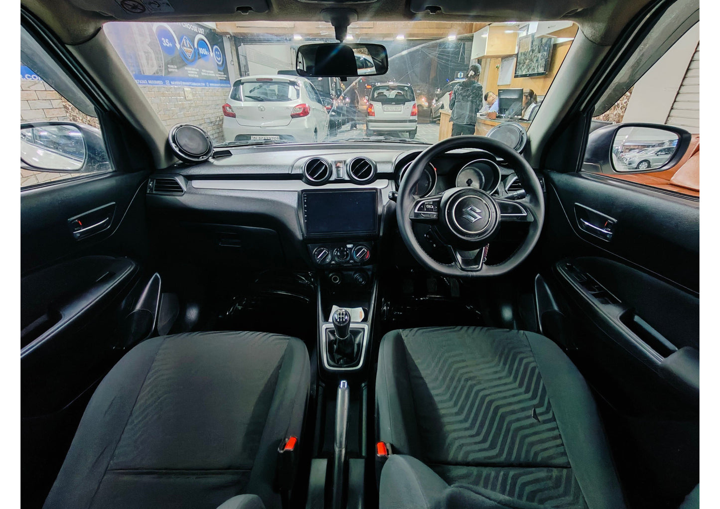 35,000 KMS MARUTI SWIFT VXI PETROL (2018)