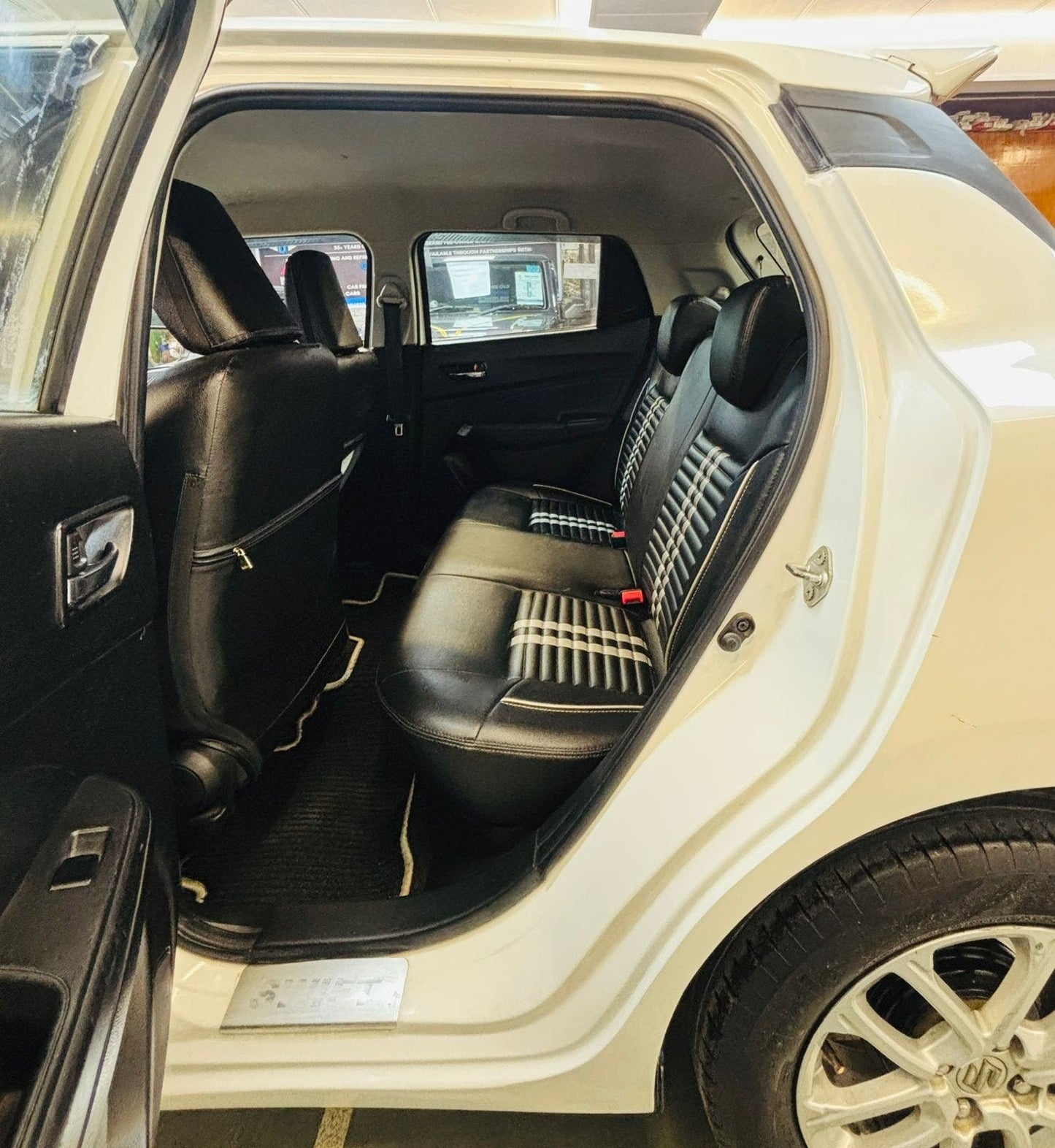 MARUTI SWIFT ZXI PETROL (2019)