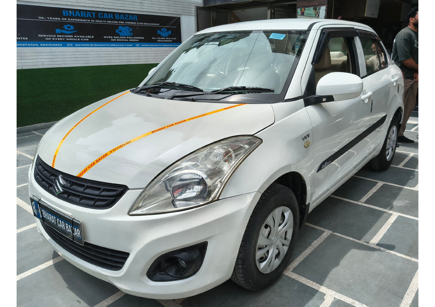 15,000 KMS MARUTI SWIFT DZIRE LXI PETROL (2012)