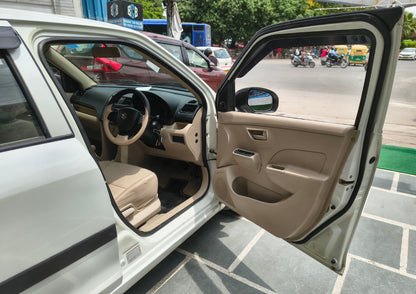15,000 KMS MARUTI SWIFT DZIRE LXI PETROL (2012)