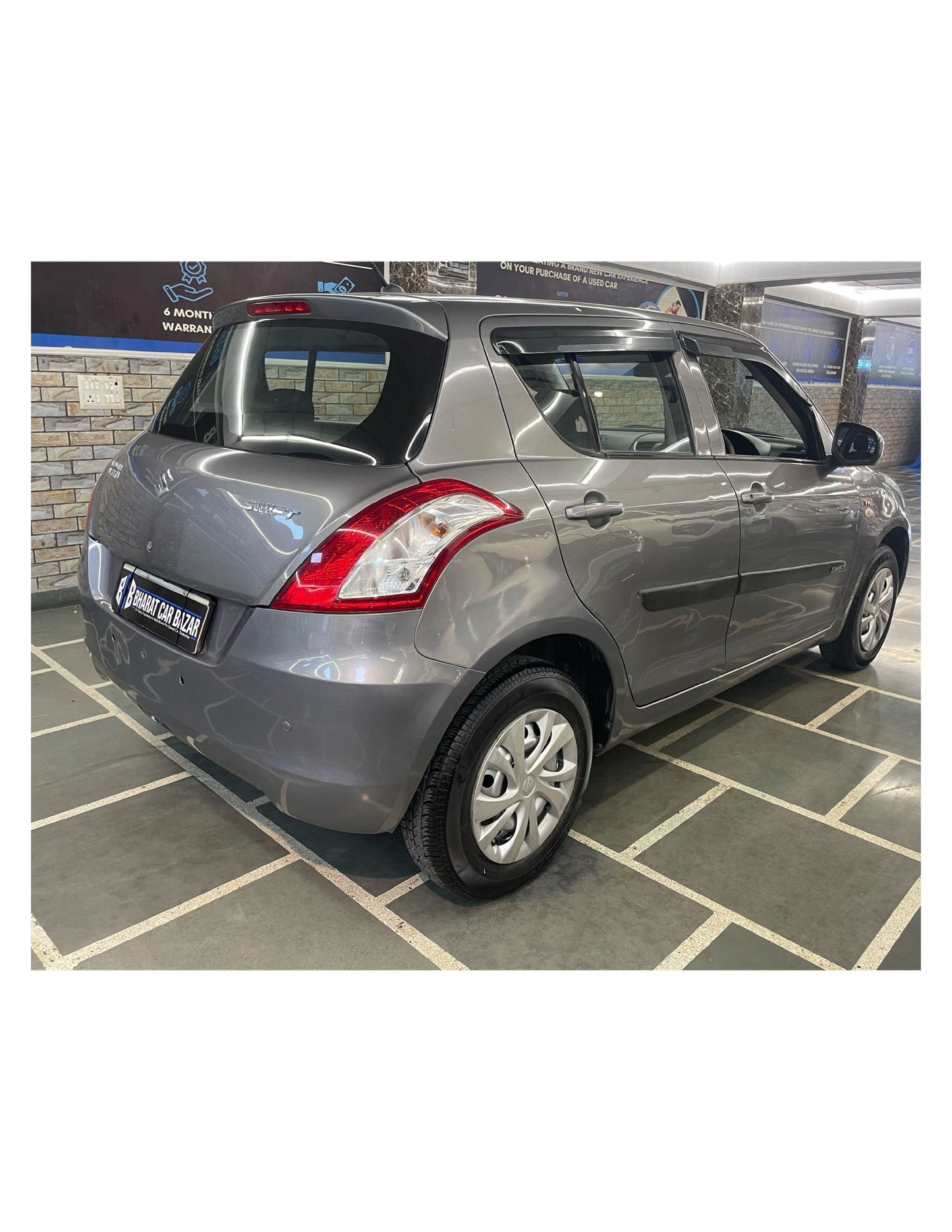 12,000 KMS MARUTI SWIFT LXI (O) 1.2 PETROL (2017)