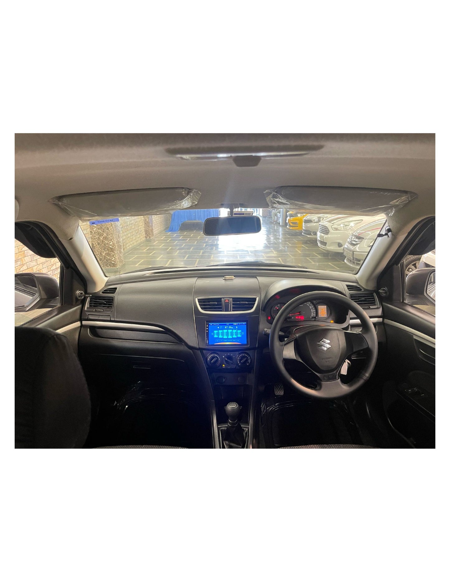 12,000 KMS MARUTI SWIFT LXI (O) 1.2 PETROL (2017)