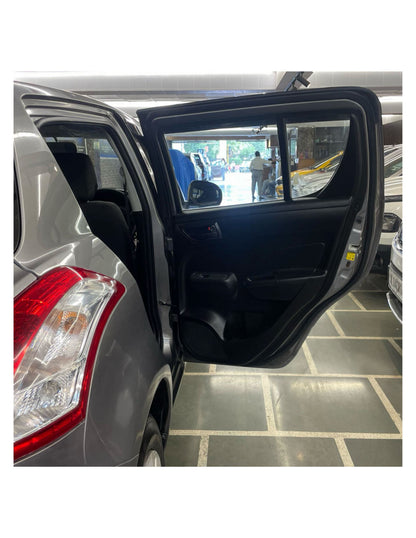 12,000 KMS MARUTI SWIFT LXI (O) 1.2 PETROL (2017)