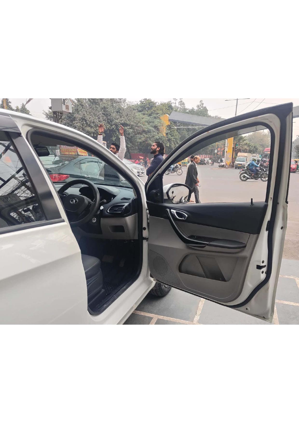 TATA TIAGO XZA 1.2 AUTOMATIC PETROL (2019)