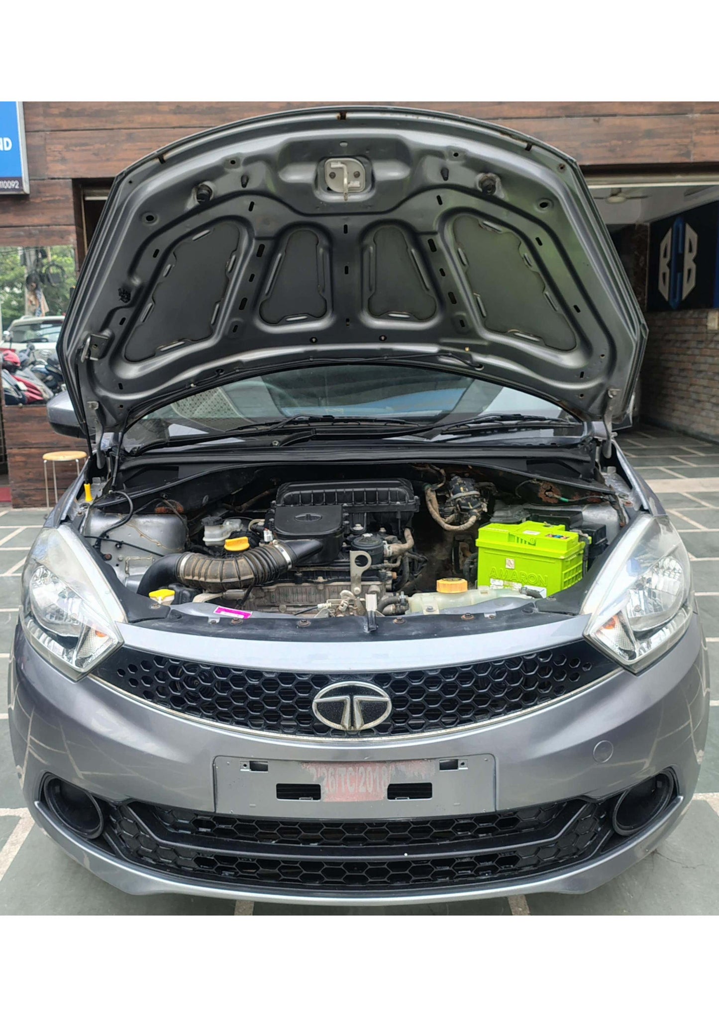 37,000 KMS TATA TIAGO XT 1.2 PETROL (2019)
