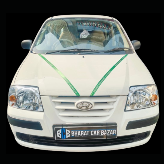 13,000 KMS HYUNDAI SANTRO GLS PETROL (2014)