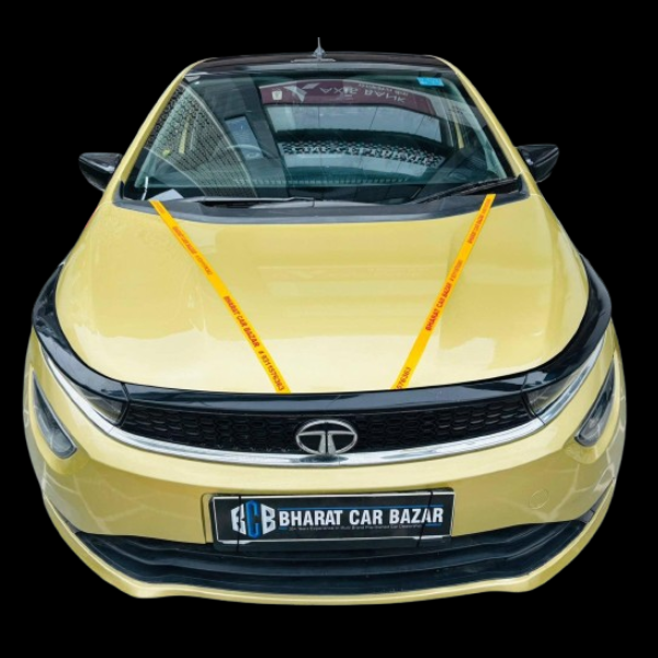 40,000 KMS TATA ALTROZ 1.2 XZ RTN MT PETROL (2020)