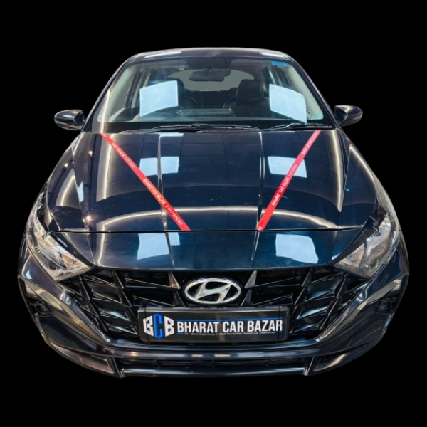 24,000 KMS HYUNDAI I20 1.2 SPORTZ MT PETROL (2021)