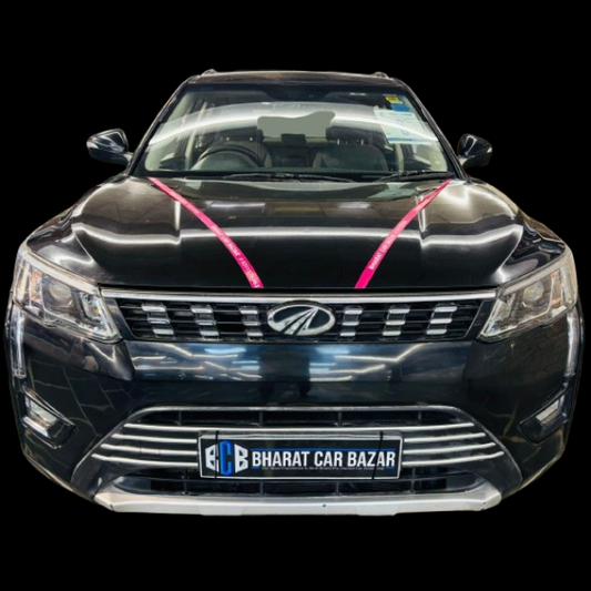 MAHINDRA XUV 300 W8 PETROL (2019)