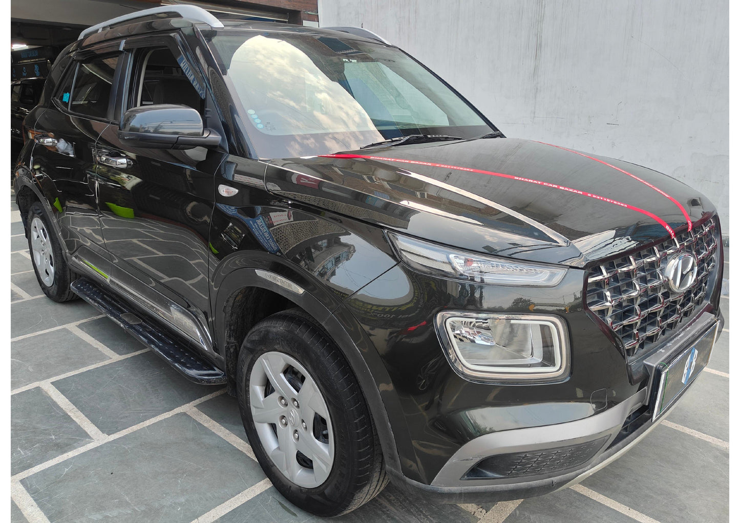 35,000 KMS HYUNDAI VENUE S 1.2 KAPPA PETROL (2019)