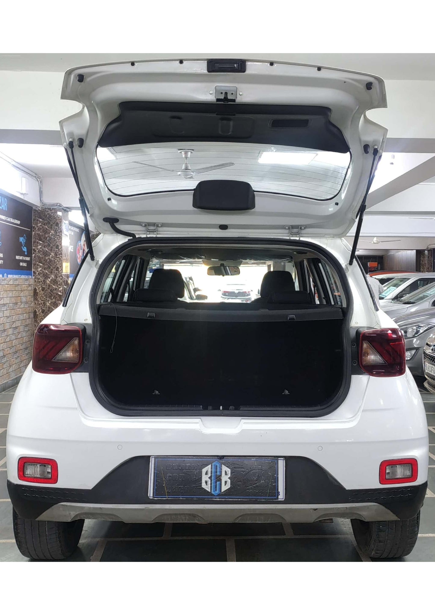 HYUNDAI VENUE TURBO SX 1.0 PETROL (2019)