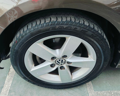 33,000 KMS VOLKSWAGEN JETTA TL MT PETROL (2013)
