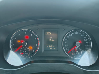 33,000 KMS VOLKSWAGEN JETTA TL MT PETROL (2013)