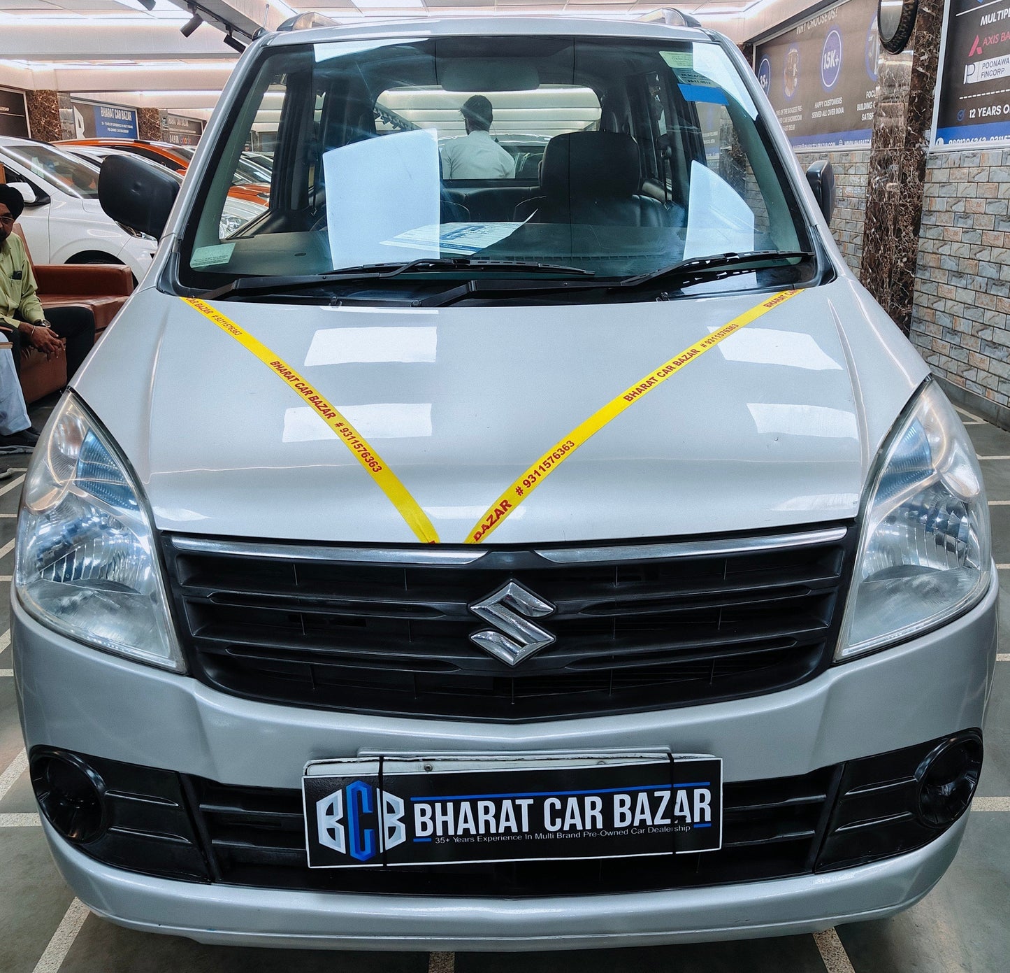 24,000 KMS MARUTI WAGONR LXI PETROL (2012)