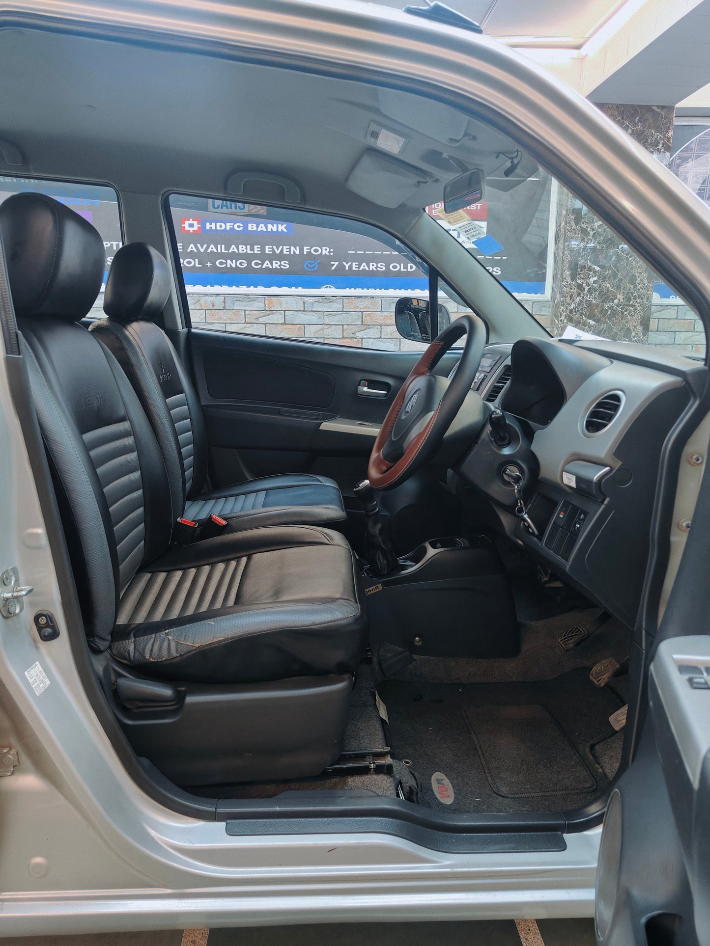 24,000 KMS MARUTI WAGONR LXI PETROL (2012)