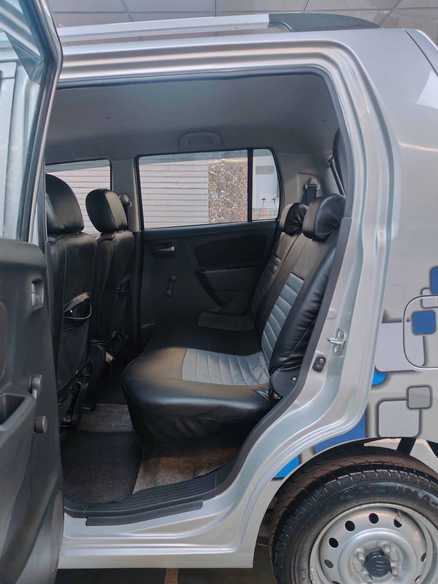 24,000 KMS MARUTI WAGONR LXI PETROL (2012)