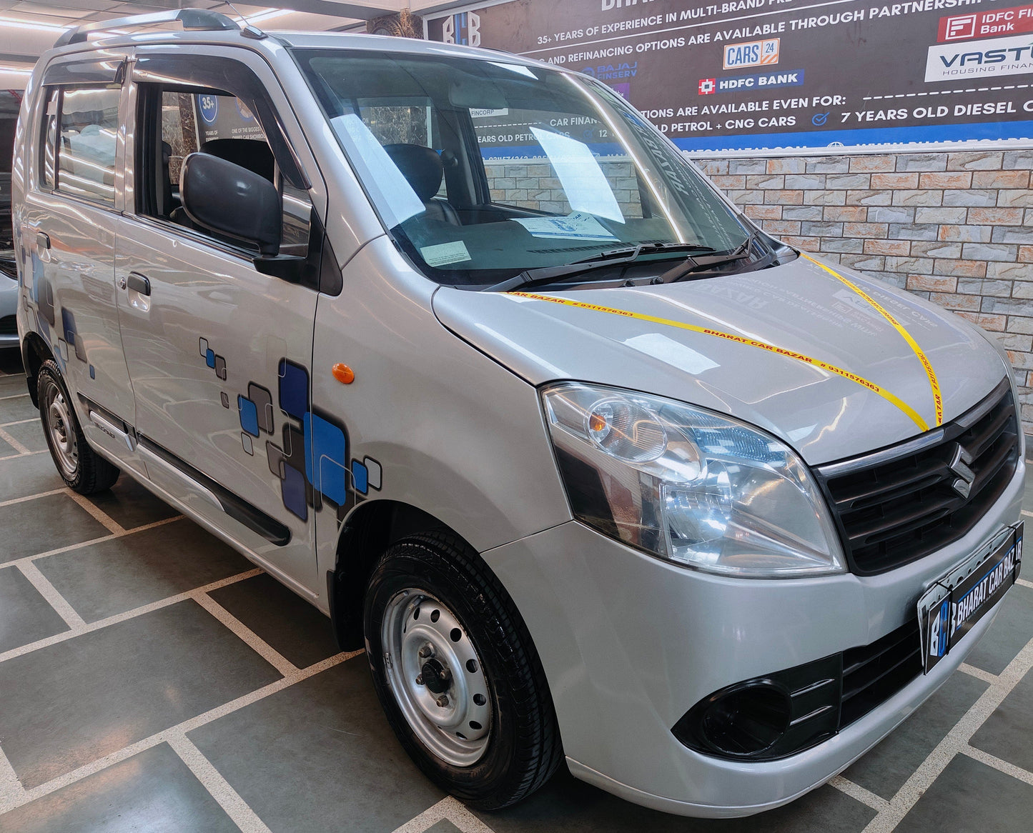 24,000 KMS MARUTI WAGONR LXI PETROL (2012)