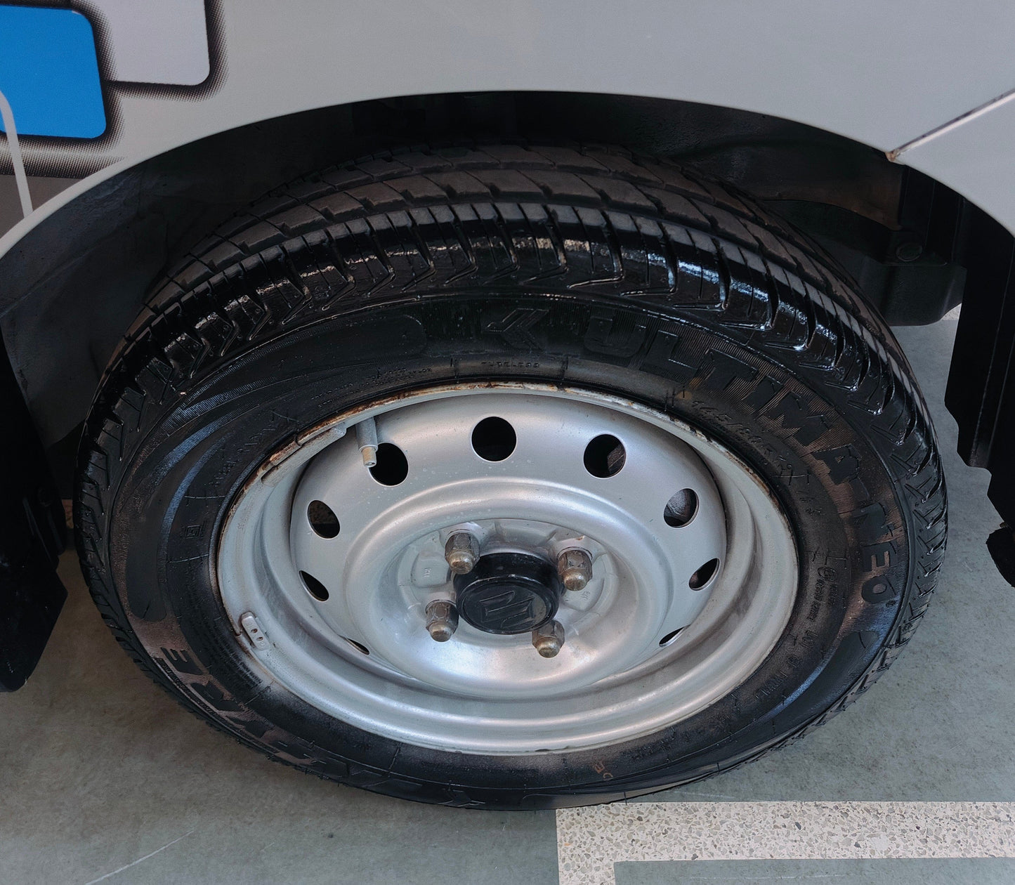 24,000 KMS MARUTI WAGONR LXI PETROL (2012)