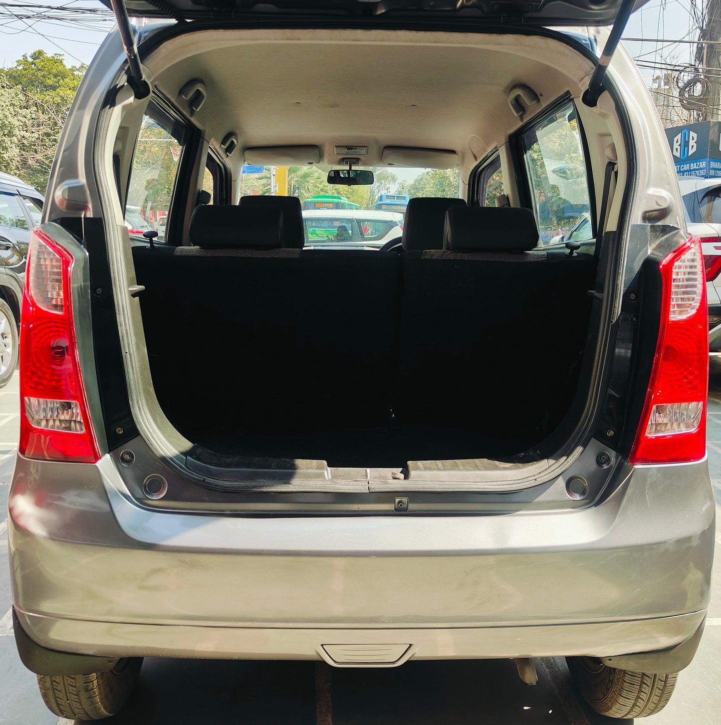 25,000 KMS MARUTI WAGONR LXI PETROL (2014)