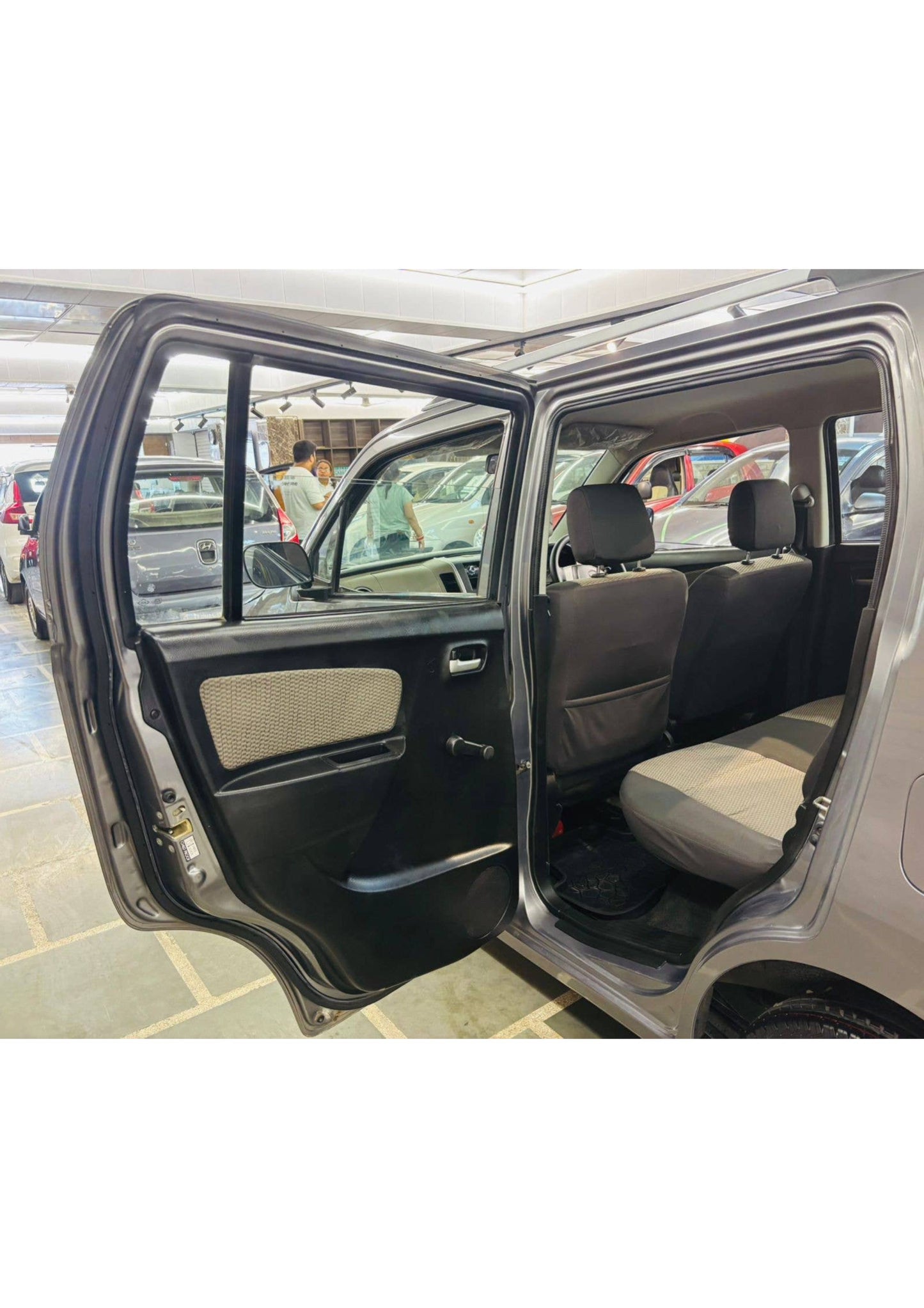 46,000 KMS MARUTI WAGONR LXI GREEN CNG (2017)