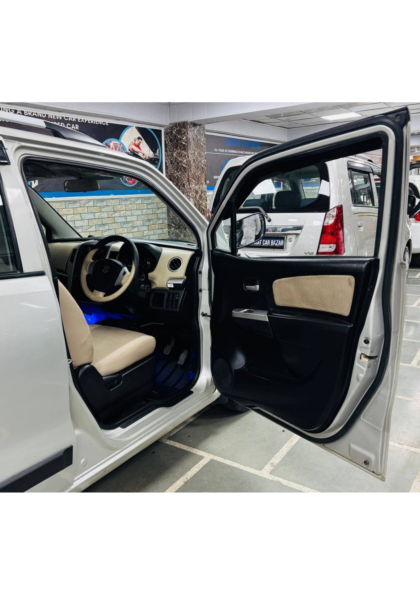 42,000 KMS MARUTI WAGONR LXI PETROL (2018)