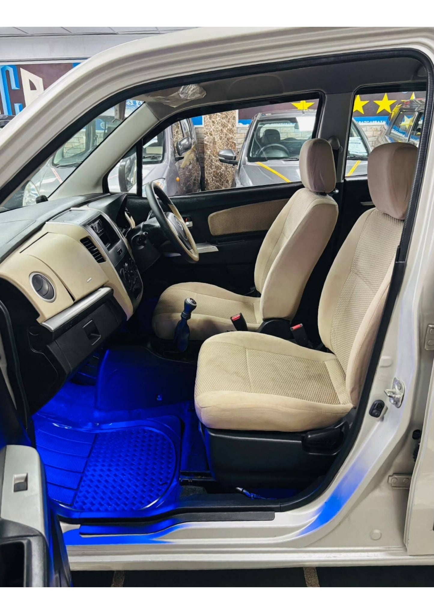 42,000 KMS MARUTI WAGONR LXI PETROL (2018)