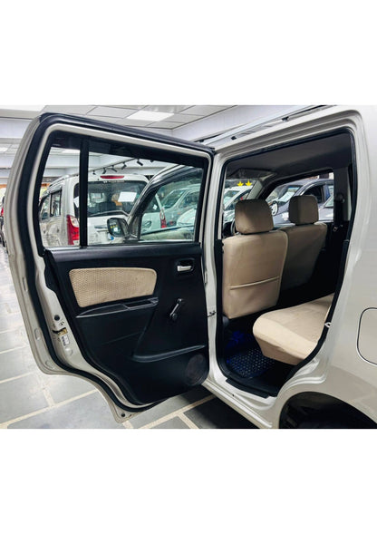 42,000 KMS MARUTI WAGONR LXI PETROL (2018)