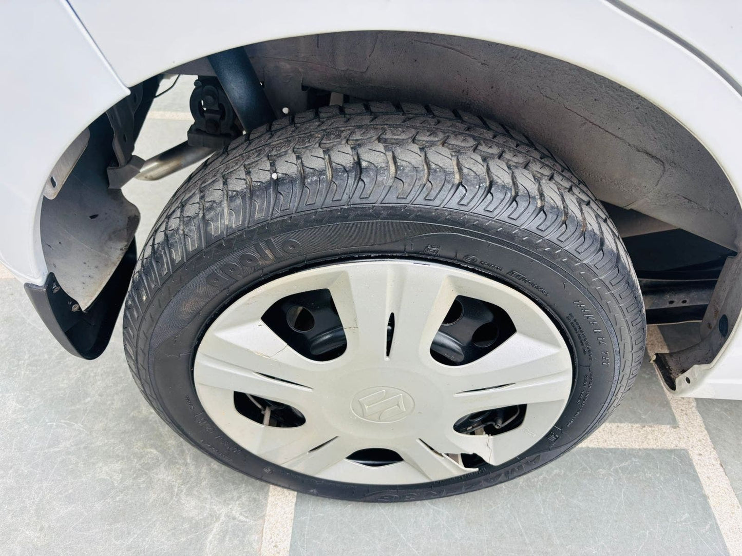 9,000 KMS MARUTI WAGONR VXI PETROL (2015)