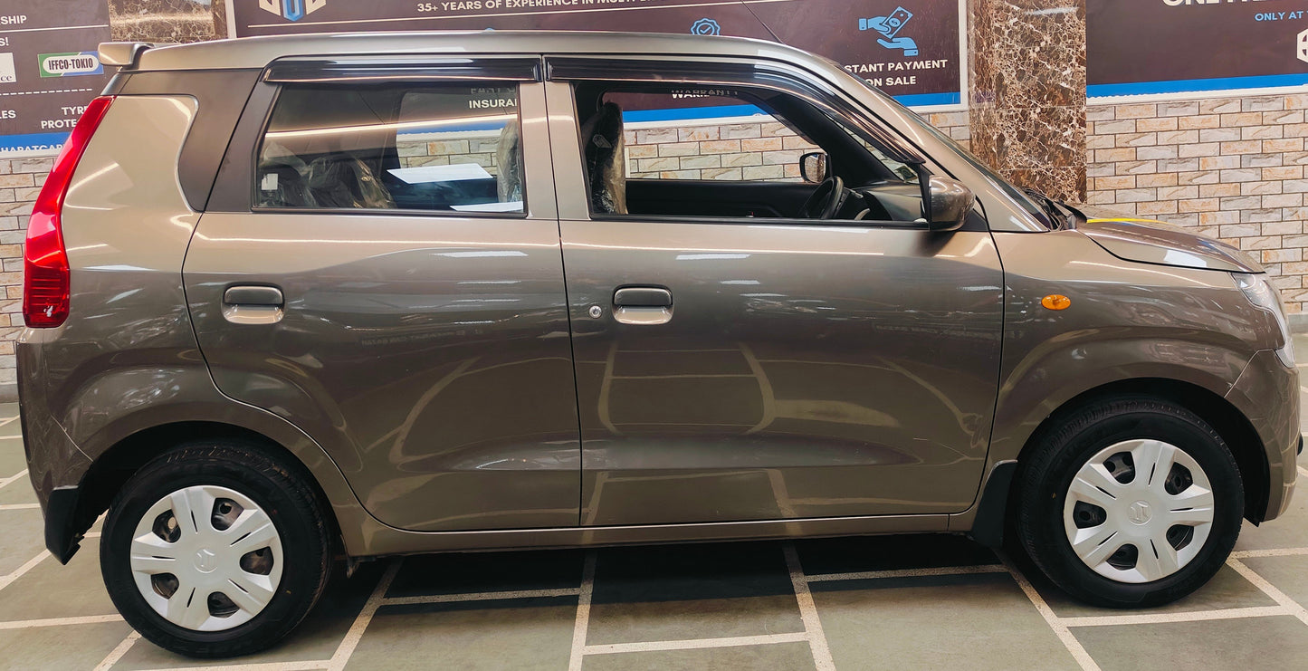 49,000 KMS MARUTI WAGONR VXI GREEN CNG (2024)