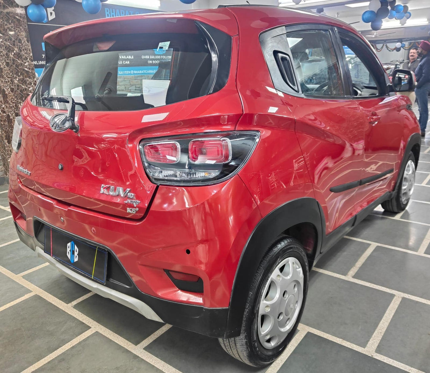 43,000 KMS MAHINDRA  KUV 100 K6+ PETROL (2018)