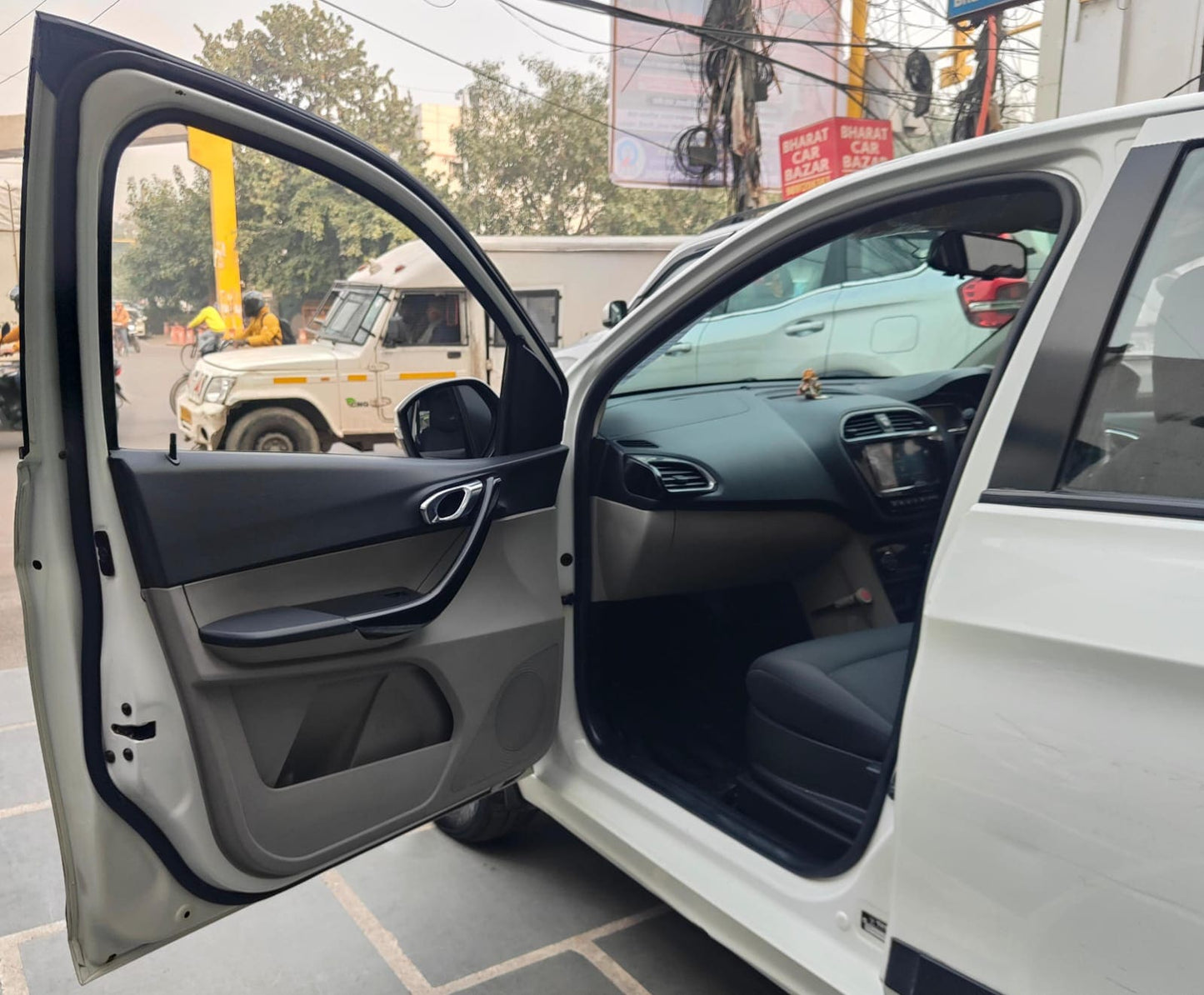 18,000 KMS TATA TIAGO XZ+ DIESEL (2020)