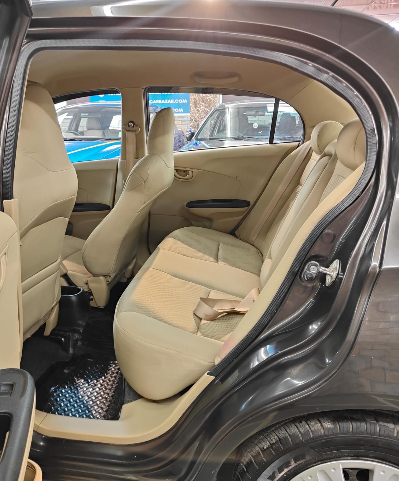 23,000 KMS HONDA AMAZE 1.2 S MT PETROL (2016)