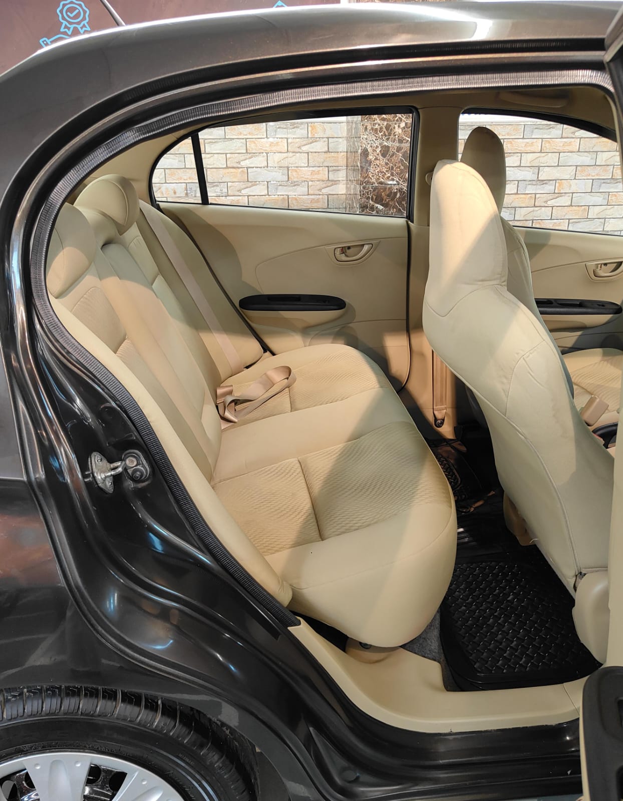 23,000 KMS HONDA AMAZE 1.2 S MT PETROL (2016)